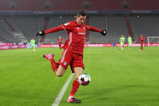 王哲林22+10上海险胜浙江 张帆20分北控胜广州