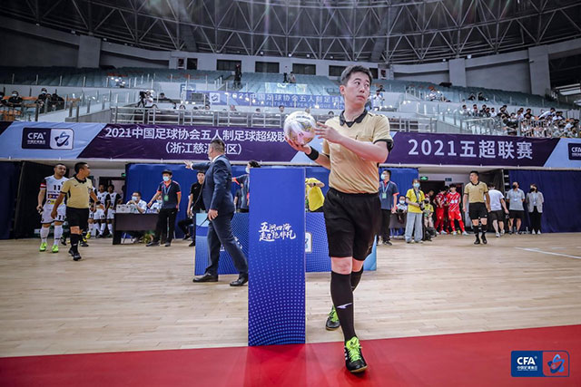 西多夫之子在昨日被丰塞卡征调 跟米兰一线队训练